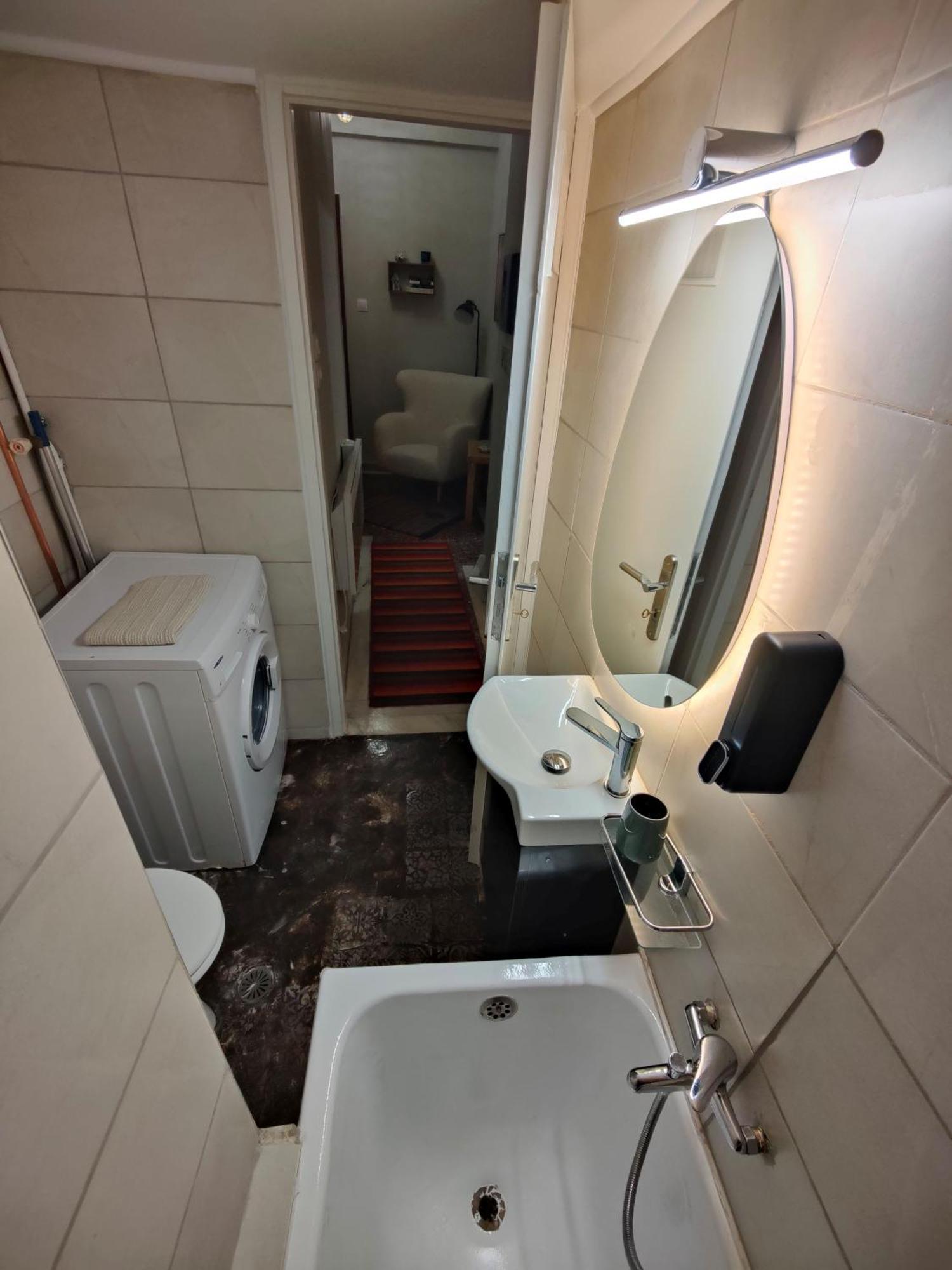 Σπίτι Για Δυο Στο Κέντρο Της Αθήνας Apartment Ngoại thất bức ảnh